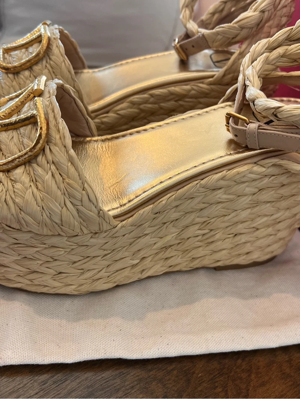 RARE Valentino Garavani VLogo Natural Raffia Platform Sandals 38.5 8.5 NWT $970
